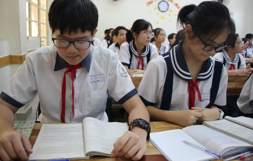 TPHCM lên danh sách tiêm vắc xin COVID-19 cho học sinh từ 16-17 tuổi