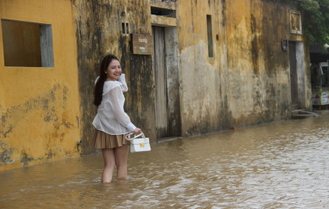 Một lần trải nghiệm cảnh lội lụt ở phố cổ Hội An