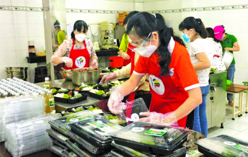 Yêu thương là sức mạnh giúp phụ nữ mạnh mẽ hơn