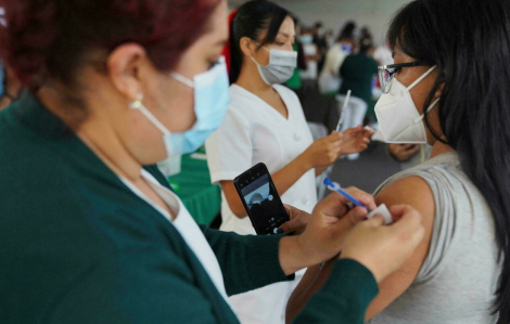 Chênh lệch khoảng cách tiếp cận vắc xin ngày càng gia tăng ở châu Á