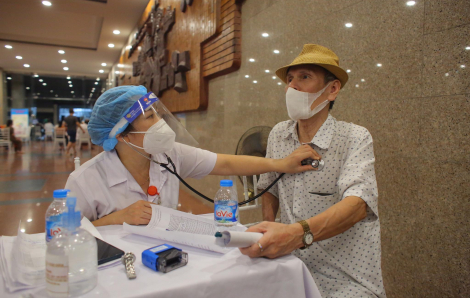 Ngày 29/10, 4.889 người mắc COVID-19 trong nước, số ca tại Bạc Liêu, Kiên Giang tăng