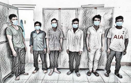 Khởi tố nhóm đối tượng khai thác gỗ trái phép, thuê voi chở ra khỏi rừng