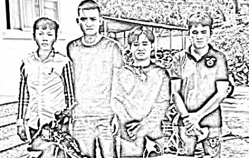 Bắt nhóm tuổi teen chặn đầu xe người dân chém cướp táo tợn ở vùng ven Sài Gòn