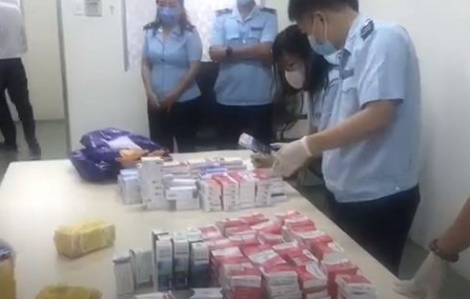 Nhập lậu 266 hộp thuốc điều trị COVID-19 qua đường hàng không
