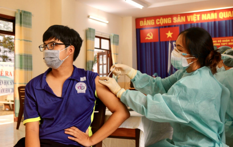 TPHCM hoàn thành sớm chiến dịch tiêm vắc xin cho học sinh