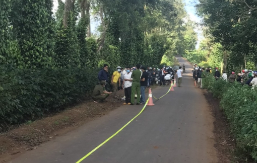 Một học sinh lớp 6 rơi xuống đường tử vong vì xe đưa đón quên đóng cửa