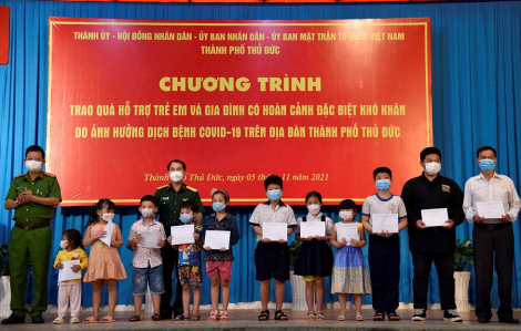 Him Lam Land tiếp sức gia đình, trẻ em khó khăn do dịch COVID-19