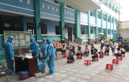 TPHCM có thể dạy trực tiếp trước cho học sinh lớp 9 và 12