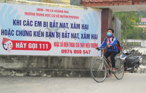 “Tổng đài” tư vấn chuyện thầm kín giữa học sinh và thầy hiệu trưởng