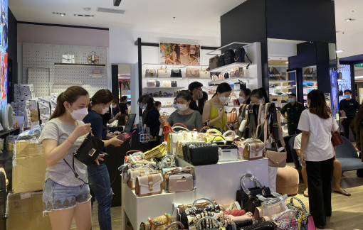 60 giờ mua sắm lớn nhất trong năm diễn ra từ 0g đêm nay (3/12)