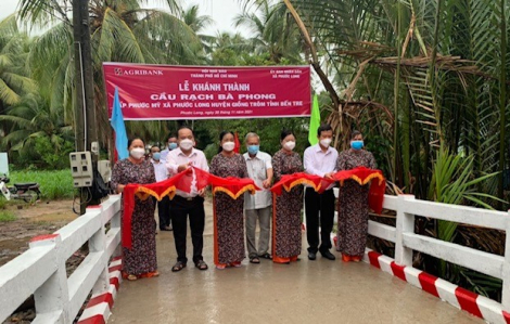 Hội Nhà báo TPHCM phối hợp với Bến Tre khánh thành cầu nông thôn Rạch Bà Phong