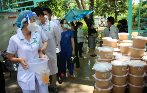 Gần 17.000 tô phở đã đến với tuyến đầu chống dịch