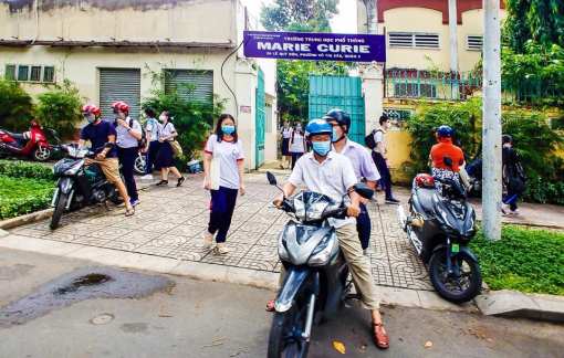TPHCM: Không thu học phí cấp THCS và THPT năm học 2021-2022