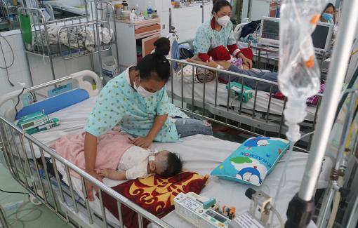 Trẻ mắc COVID-19 có xu hướng tăng, nhiều bé diễn biến nặng