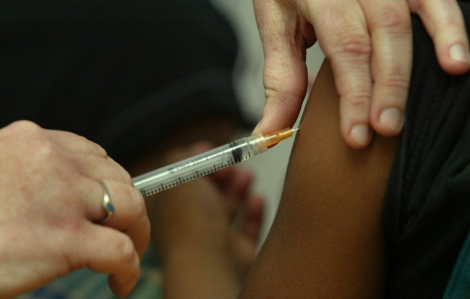 Người đàn ông New Zealand tiêm 10 mũi vắc xin COVID-19 trong một ngày