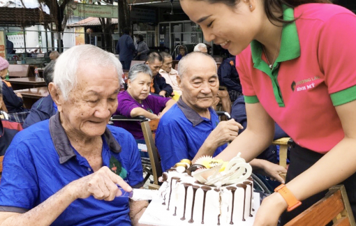 Đừng quên người cao tuổi đầy nhạy cảm trong nhà