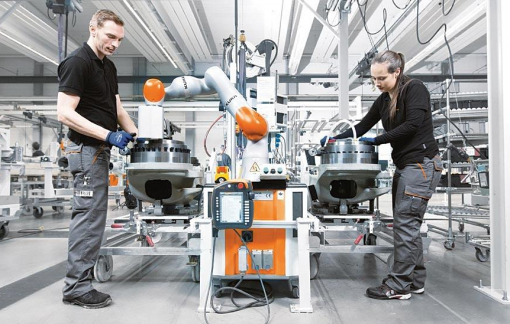 Ưu nhược điểm của robot công nghiệp trong sản xuất