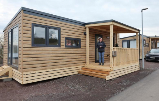 Nạn nhân lũ lụt ở Đức được tặng nhà nhân ngày Giáng sinh