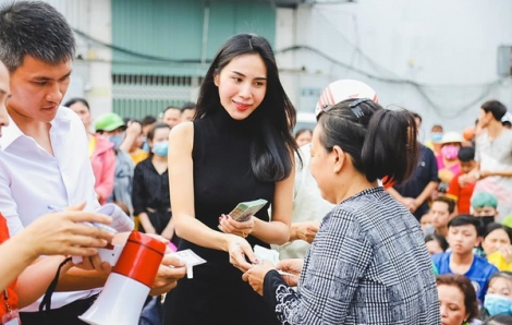 Vụ ca sĩ Thủy Tiên làm từ thiện: Tiền vào tài khoản ít hơn tiền trao tặng