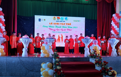 PNJ trao tặng nhẫn cưới cho 10 cặp đôi công nhân khó khăn