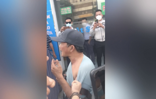 Xét xử vụ bà Phương Hằng bị cưỡng đoạt tiền, người đàn ông bị nhóm YouTuber đánh đập trước cổng toà án