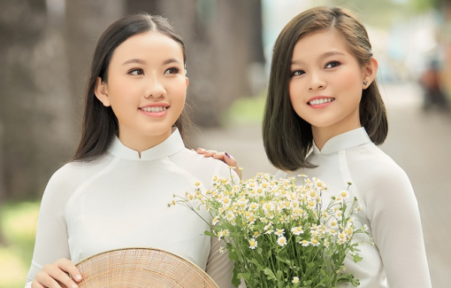 Các con nuôi hát tưởng nhớ ca sĩ Phi Nhung