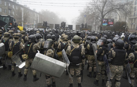 12 cảnh sát thiệt mạng trong các cuộc bạo động tại Kazakhstan