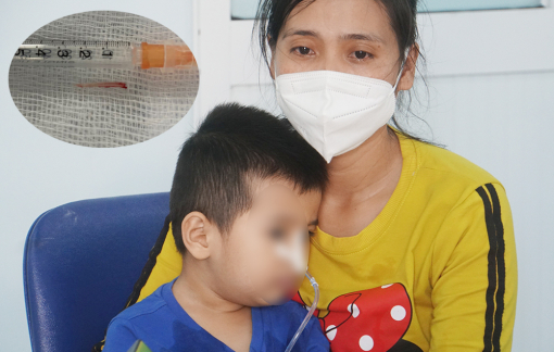 Hóc xương cá được chẩn đoán viêm họng, bé trai suýt tử vong