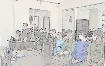 Đốt nhà đội trưởng cảnh sát hình sự do... bực tức