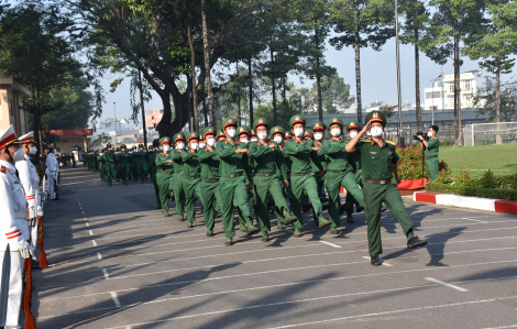 Đề xuất hỗ trợ chi phí điều trị tật khúc xạ mắt cho công dân tham gia nghĩa vụ quân sự