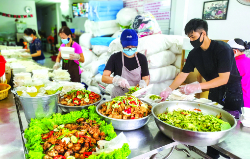 Tình yêu thương như mùi hương của đất