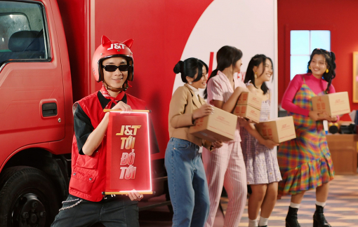 JustaTee - shipper mà người chơi hệ 'chốt đơn' đều ao ước