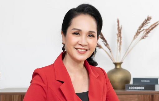 NSND Lan Hương “Bông” tiết lộ bí quyết bổ sung collagen cấp tốc, giúp vẻ ngoài trẻ trung xinh đẹp ở tuổi lục tuần