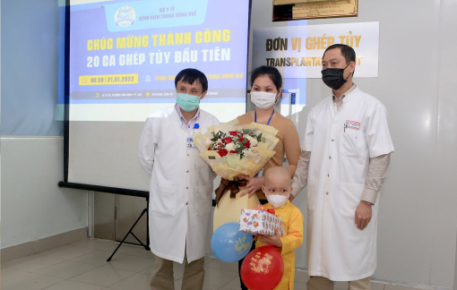 Ghép tế bào gốc cứu sống 20 bệnh nhân nhi mắc bệnh hiểm nghèo