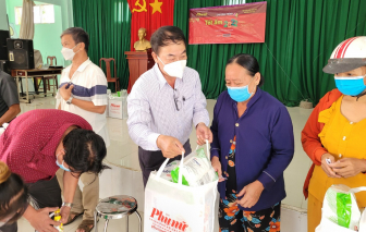 Báo Phụ Nữ TPHCM mang "Tết ấm Nhâm Dần 2022" về huyện Cần Giờ