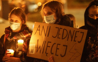 Ba Lan: Thêm 1 thai phụ tử vong vì luật cấm phá thai