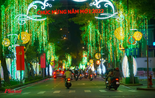 TPHCM khoác “áo mới” đón Tết Nhâm Dần