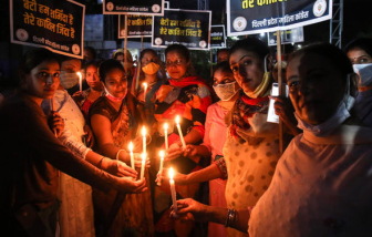 Từ chối lời cầu hôn của nam thiếu niên, người phụ nữ Ấn Độ đã có chồng bị bạo hành và cưỡng hiếp tập thể