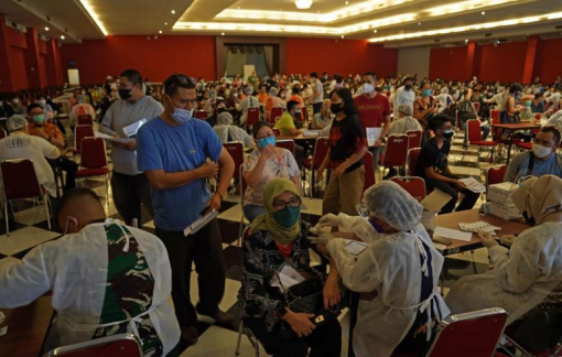 Đông Nam Á tái bùng phát dịch vì Omicron