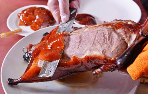 Lo ngại dịch bệnh, người dân trung Quốc chọn gói thức ăn nấu sẵn cho dịp tết