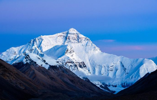 Băng trên đỉnh Everest đang tan chảy rất nhanh