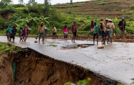 10 người thiệt mạng sau cơn bão Batsirai tấn công Madagascar
