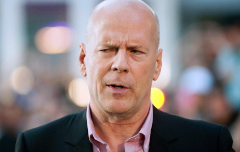 Vì sao Mâm xôi vàng tạo riêng hạng mục "Diễn xuất dở nhất của Bruce Willis"?