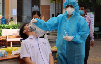 Xét nghiệm tràn lan, bất tiện cho học sinh