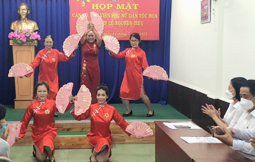 Tết Nguyên tiêu, Hội LHPN TPHCM đến thăm và chúc mừng cộng đồng người Hoa