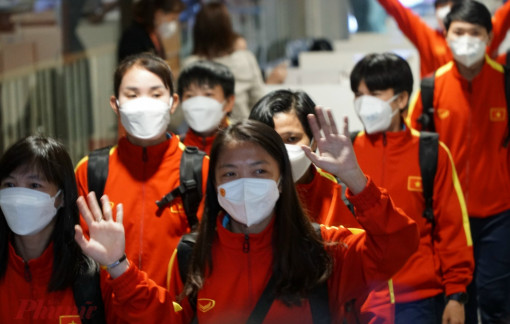 Trường đại học ưu tiên tuyển thẳng, trao học bổng toàn phần cho đội tuyển bóng đá nữ