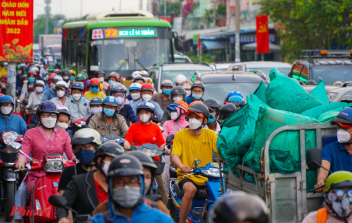 Kẹt xe hay kẹt tiền?