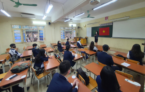 Hà Nội cho học sinh các huyện dừng đến trường