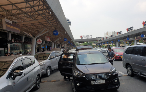 Mở hai điểm để xe buýt đón khách tại ga quốc nội sân bay Tân Sơn Nhất