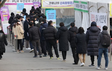 Hàn Quốc có hơn 266.000 người mắc COVID-19 trong 1 ngày, vượt quá dự đoán của chuyên gia
